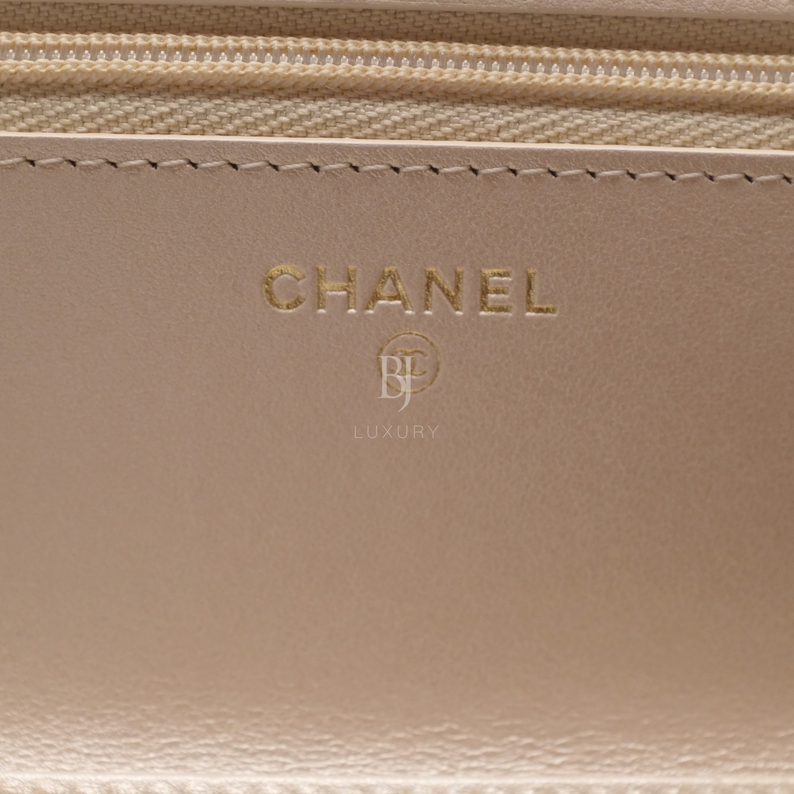 Chanel Wallet on Chain Mini Lambskin Light Gold BJ Luxury 13.jpg