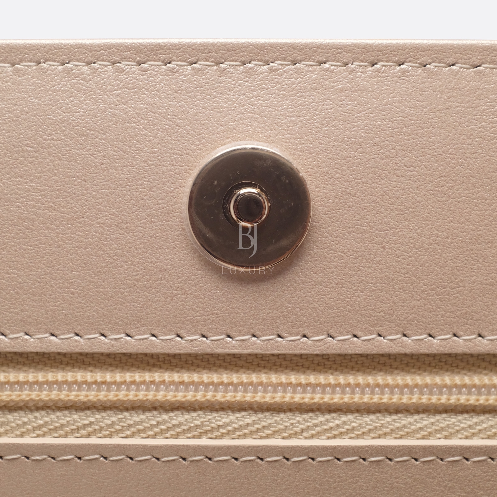 Chanel Wallet on Chain Mini Lambskin Light Gold BJ Luxury 14.jpg