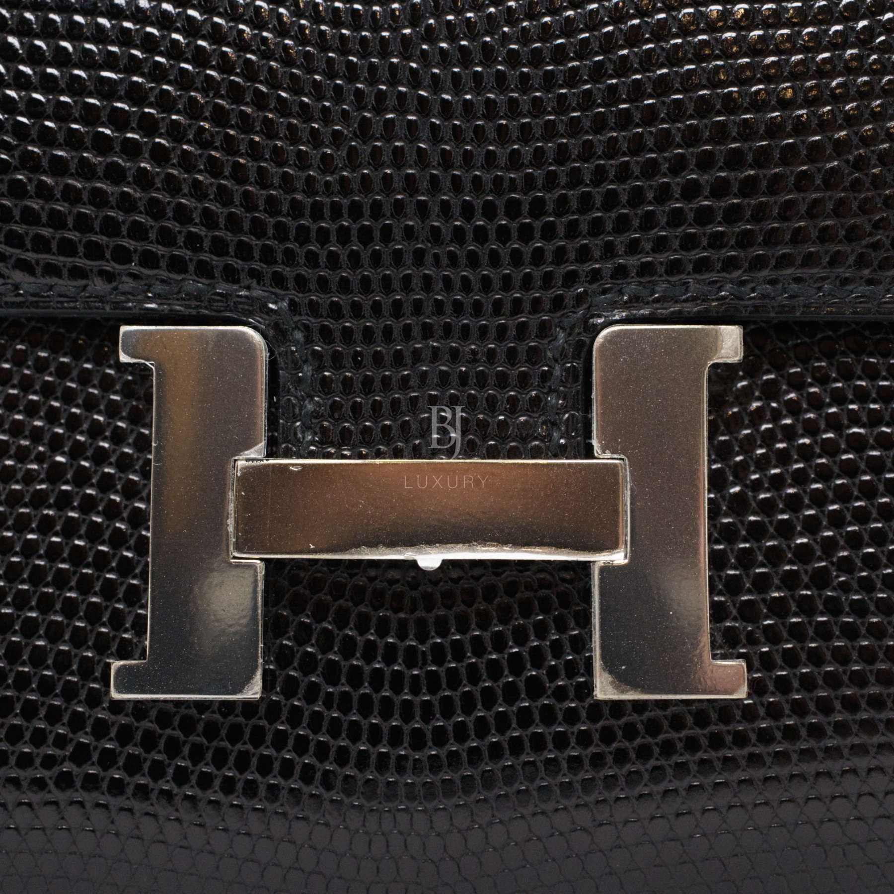 HERMES-CONSTANCEWALLET-COMPACT-BLACK-LIZARD-2802 logo.jpg