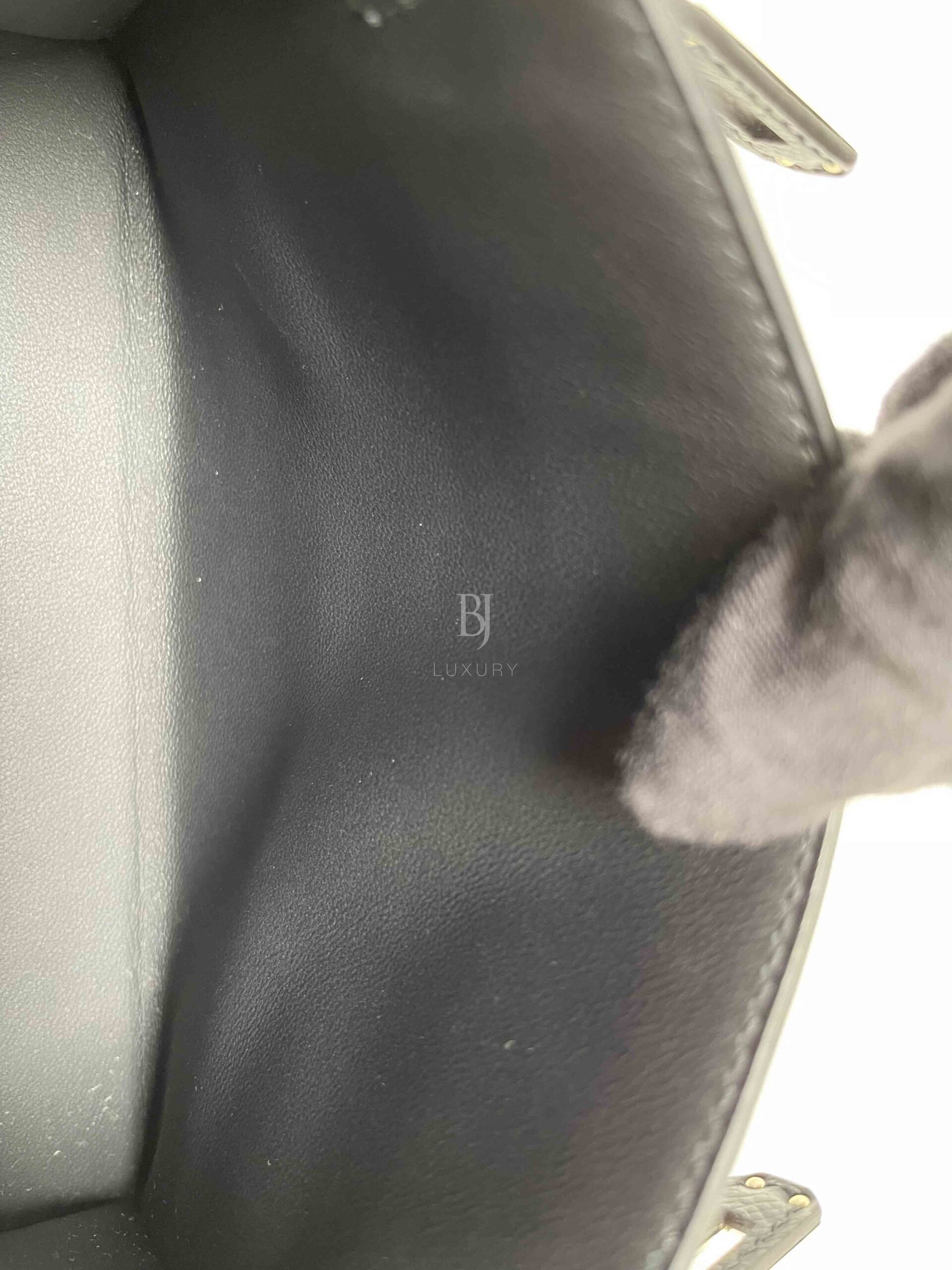 HERMES-KELLYSELLIER-20-BLACK-EPSOM-Photo 13-10-22, 5 29 27 PM.jpg