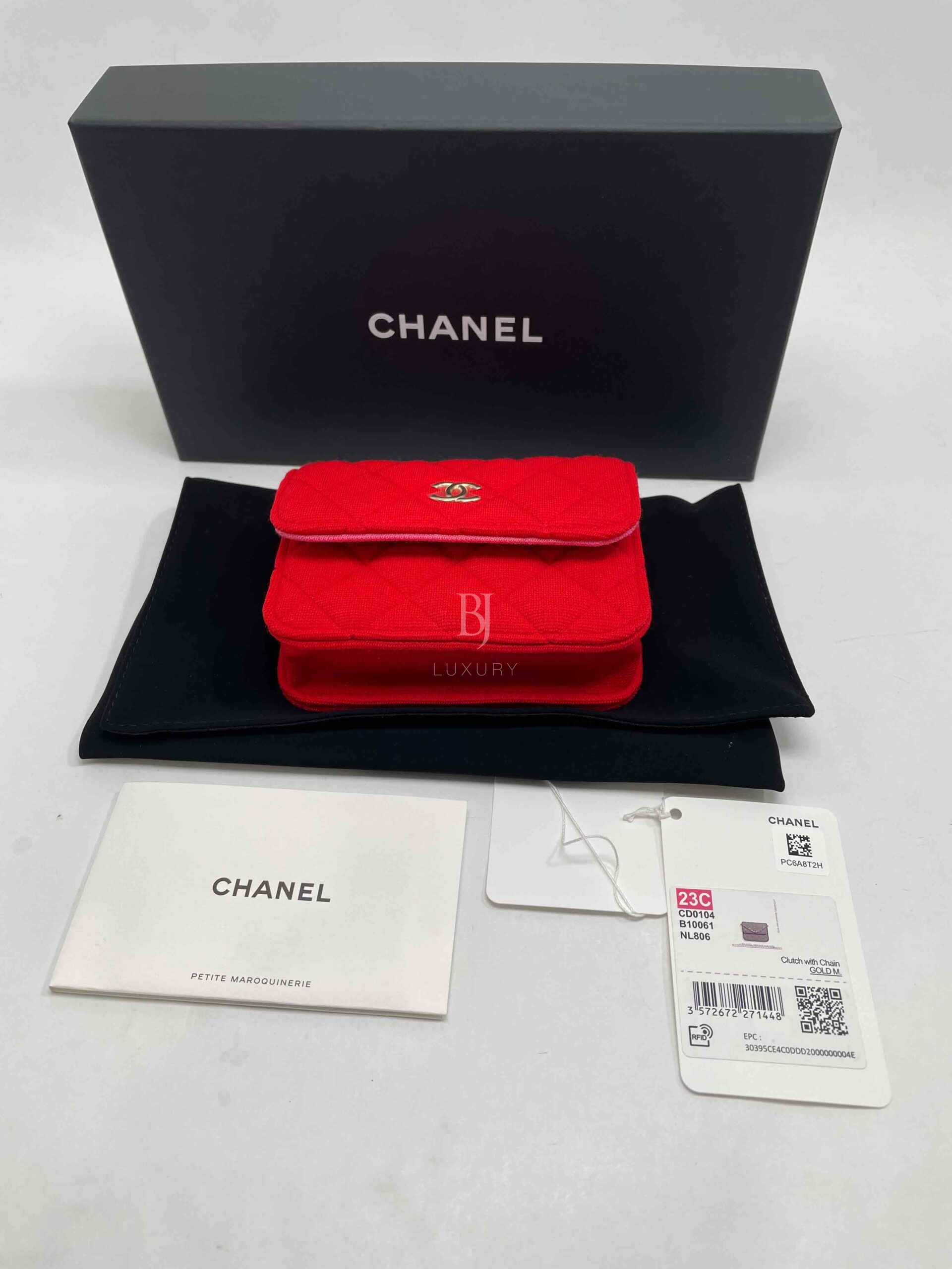 CHANEL-CLUTCHWITHCHAIN-MICROMINI-RED-JERSEY-Photo 14-2-23, 18 39 03.jpg
