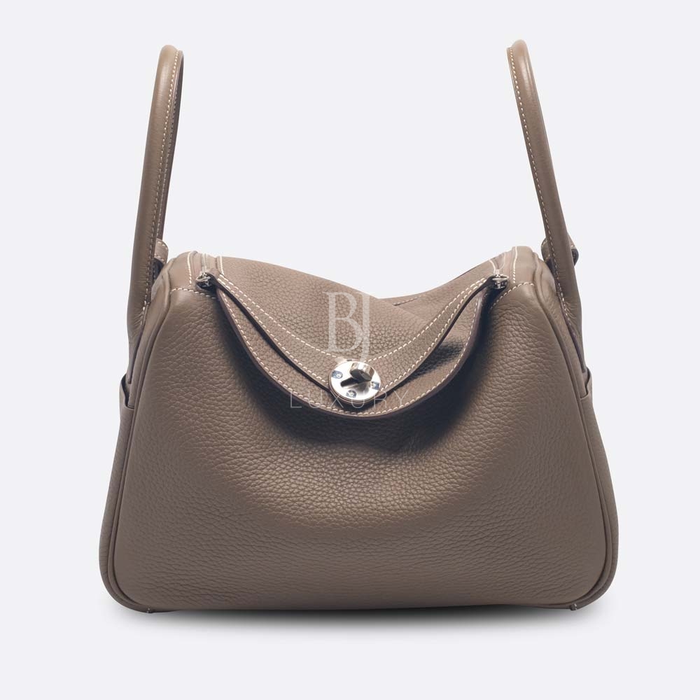 HERMES-LINDY-26-ETOUPE-CLEMENCE-5075-Front.jpg
