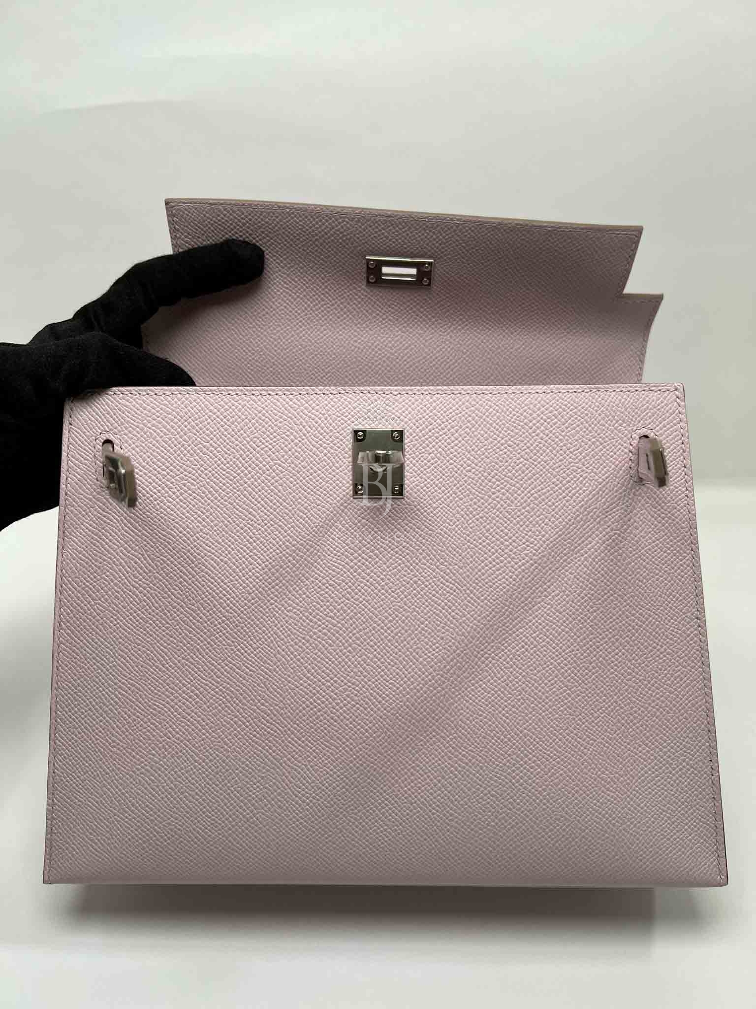 Hermes Kelly Sellier 25 Mauve Pale Epsom Palladium Hardware – Madison  Avenue Couture
