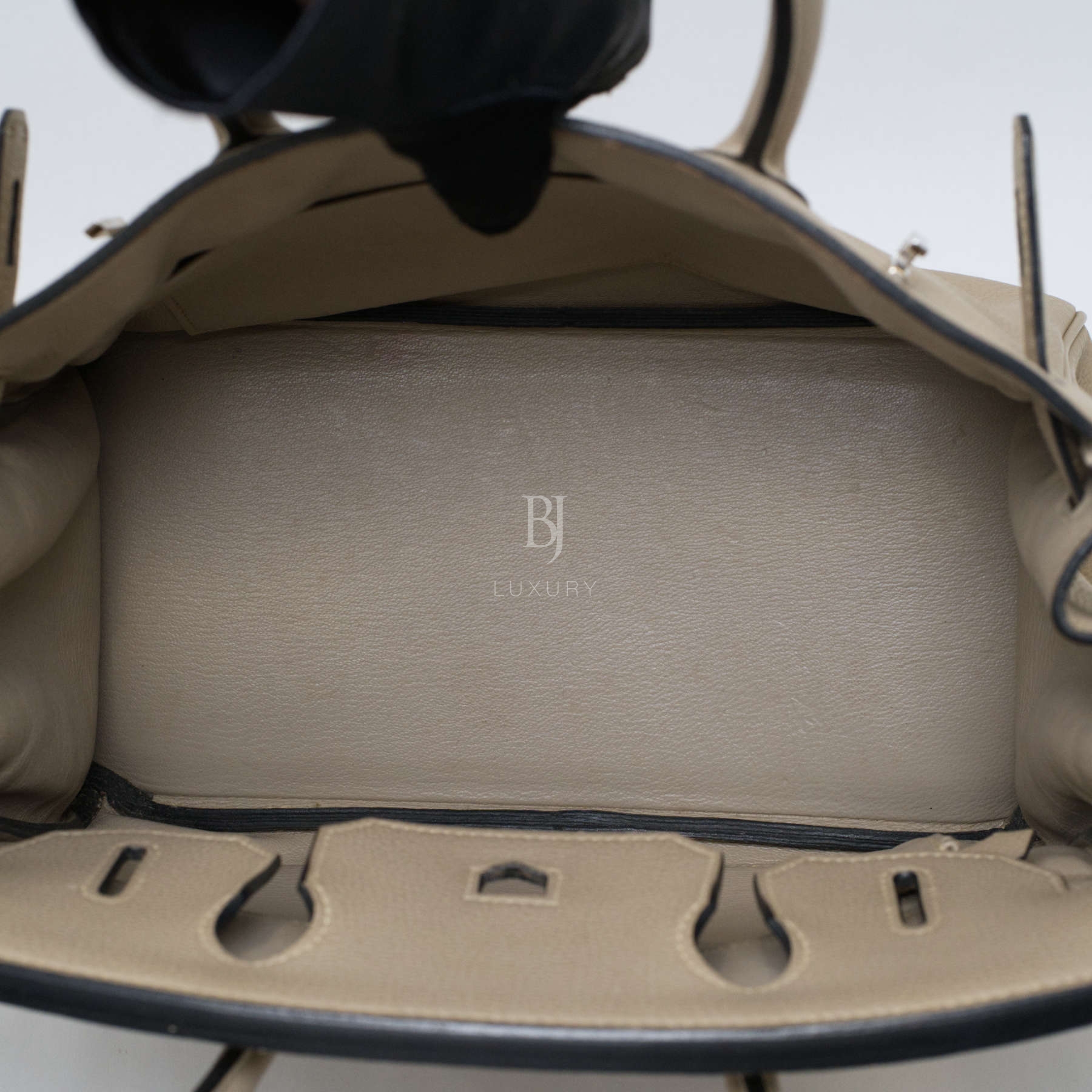 Hermès Birkin 30 Gris Tourterelle Togo PHW ○ Labellov ○ Buy and Sell  Authentic Luxury