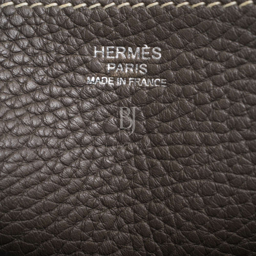 HERMES-HALZAN-31-ETAIN-CLEMENCE-5337 stamp.jpg