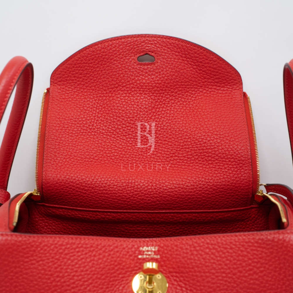 HERMES-LINDY-26-ROUGETOMATE-CLEMENCE-5637 flap up.jpg