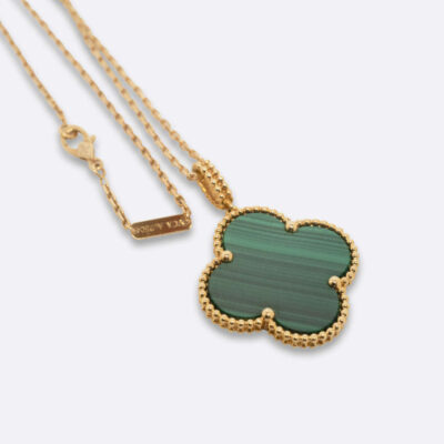 VAN CLEEF AND ARPELS MAGIC ALHAMBRA PENDANT MALACHITE 18K GOLD