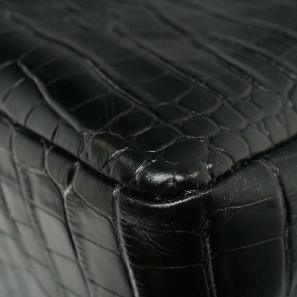 BAGACHARM-SHOULDERBAGCROCEMBOSSED-SMALL-BLACK-CALF-7438 corner4.jpg