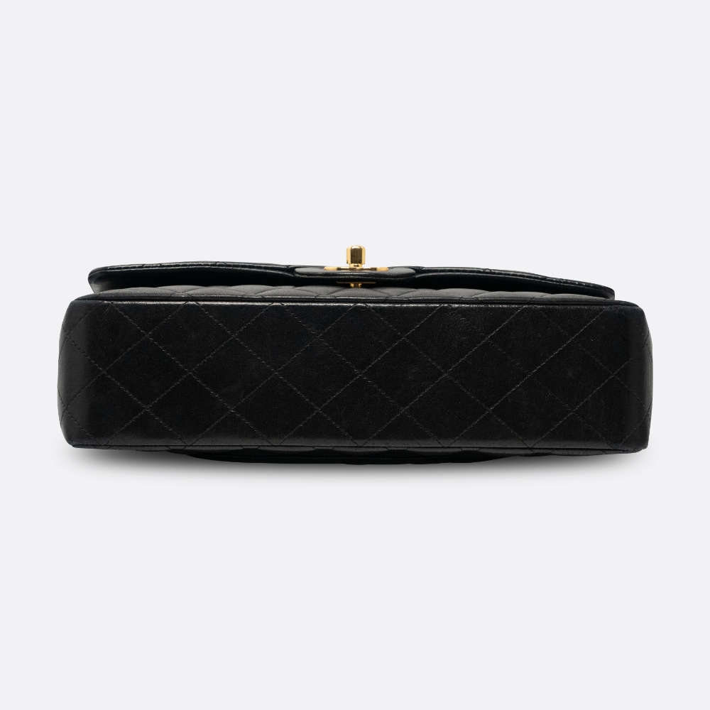 CHANEL-CLASSICHANDBAG-MEDIUM-BLACK-LAMBSKIN-7491 base.jpg