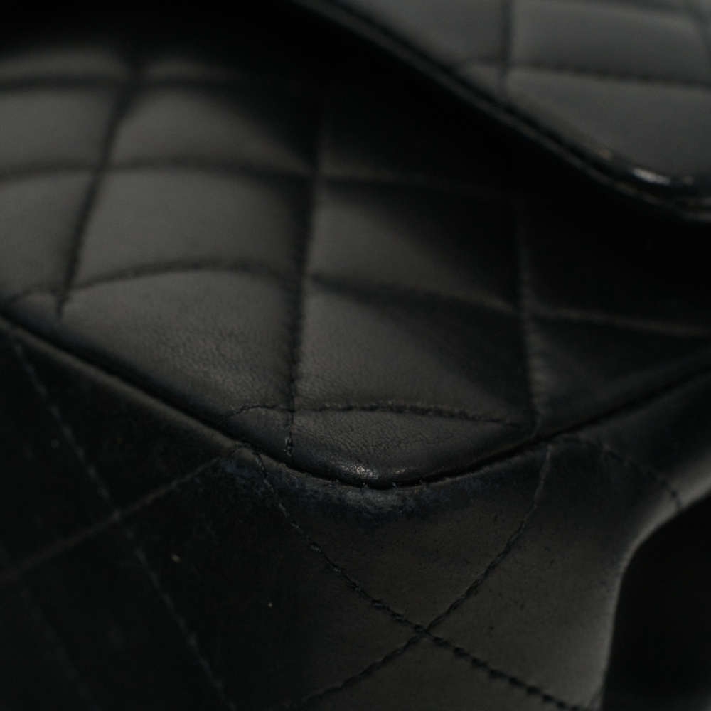 CHANEL-CLASSICHANDBAG-MEDIUM-BLACK-LAMBSKIN-7491 corner2.jpg