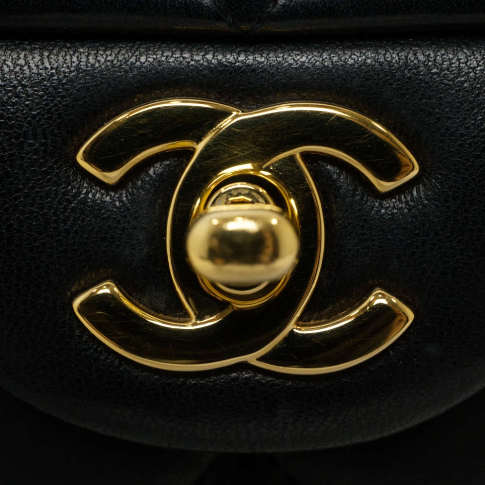 CHANEL-CLASSICHANDBAG-MEDIUM-BLACK-LAMBSKIN-7491 hw.jpg
