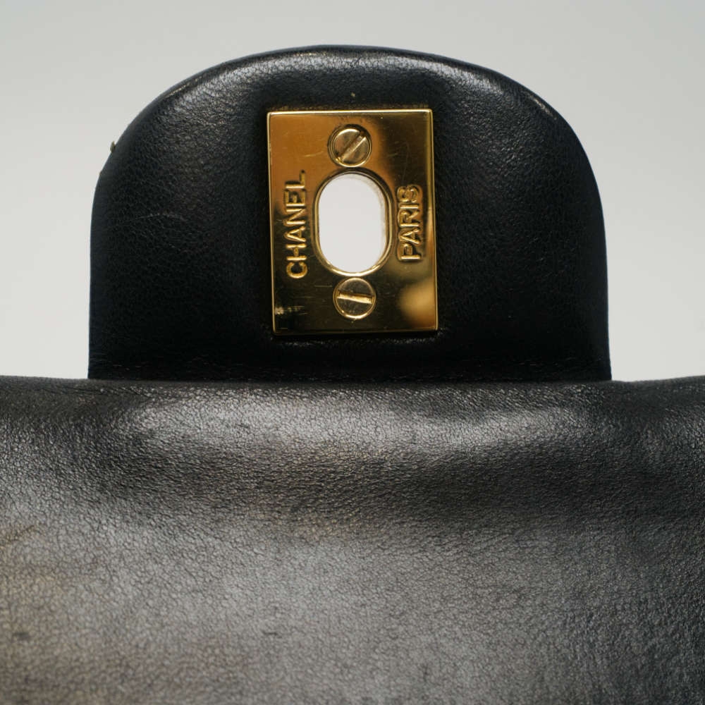 CHANEL-CLASSICHANDBAG-MEDIUM-BLACK-LAMBSKIN-7491 hw2.jpg