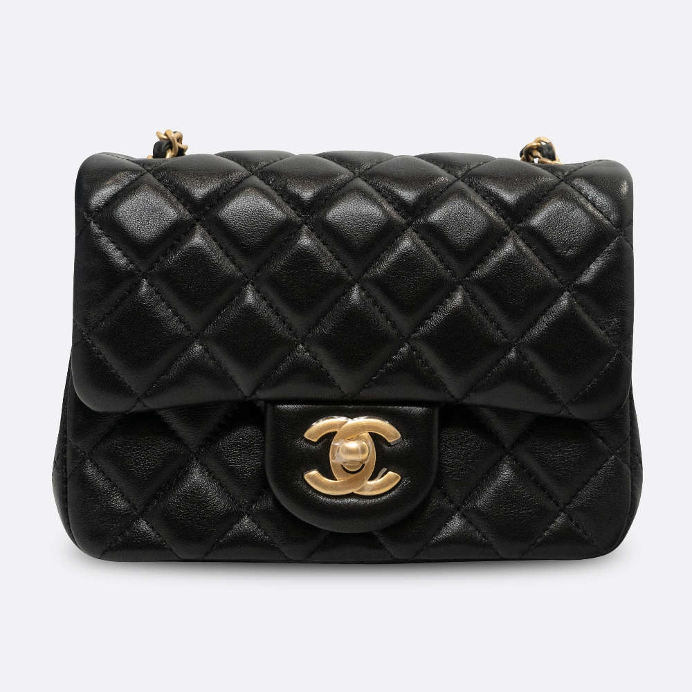 CHANEL-FLAPBAGPEARLCRUSH-MINI-BLACK-LAMBSKIN-7459 front.jpg