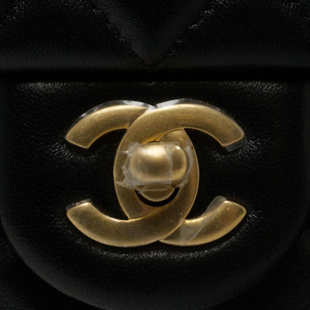 CHANEL-FLAPBAGPEARLCRUSH-MINI-BLACK-LAMBSKIN-7459 hw.jpg