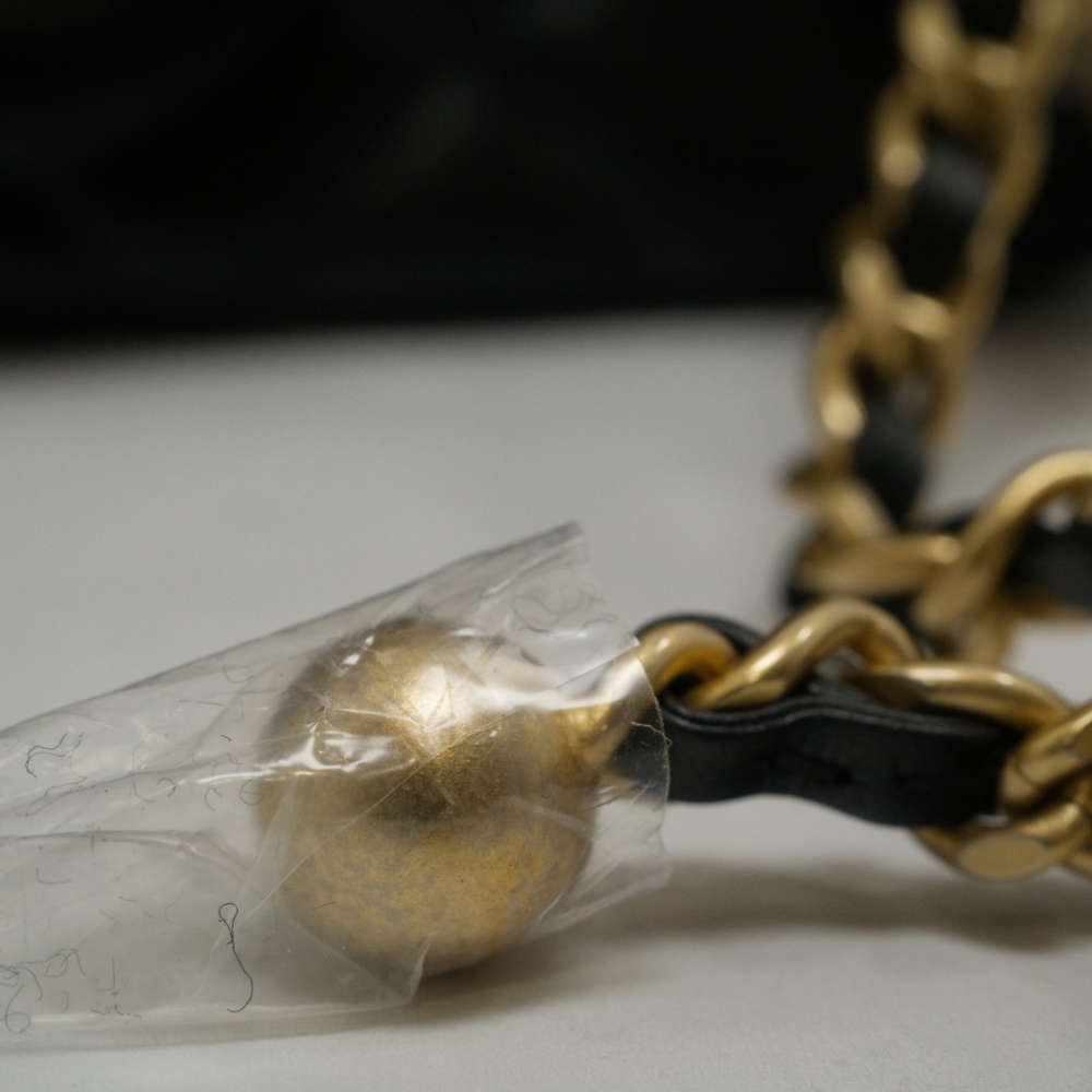 CHANEL-FLAPBAGPEARLCRUSH-MINI-BLACK-LAMBSKIN-7459 hw5.jpg