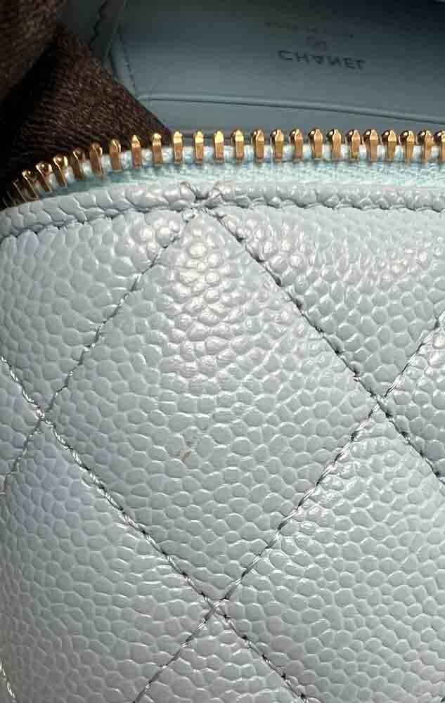 CHANEL-VANITY-BLUE-CAVIAR-IMG_0908_jpg.jpg