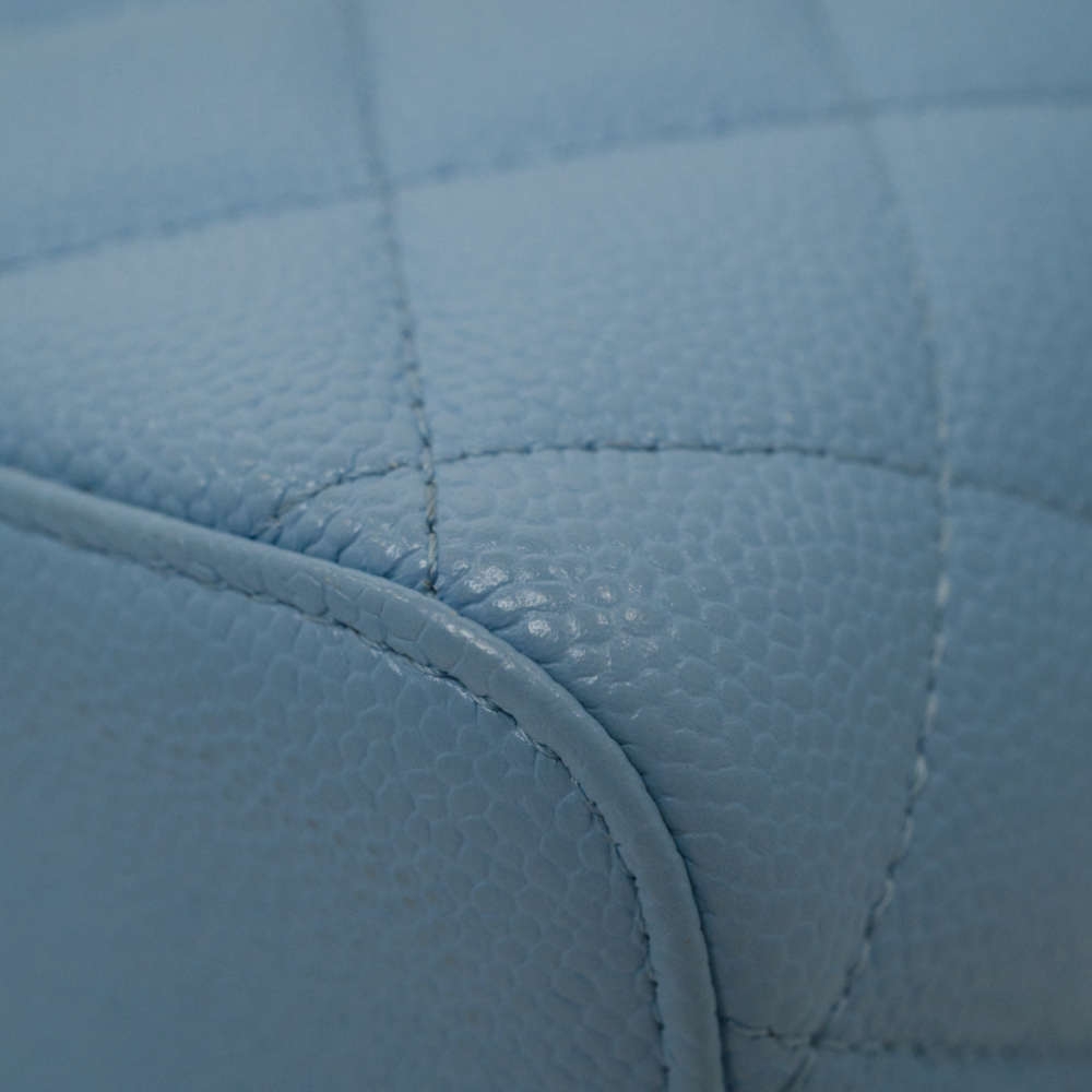 CHANEL-VANITY-MINI-BLUE-CAVIAR-7484 corner2.jpg