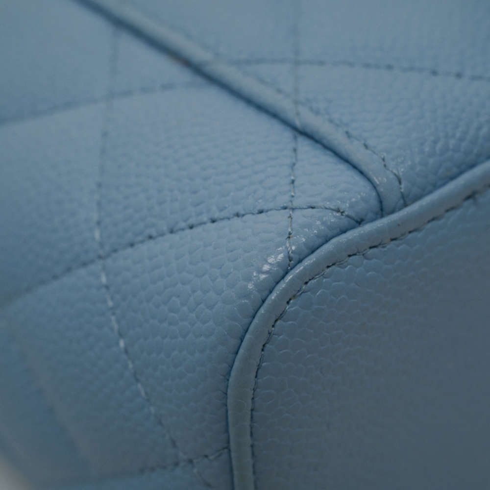 CHANEL-VANITY-MINI-BLUE-CAVIAR-7484 corner3.jpg