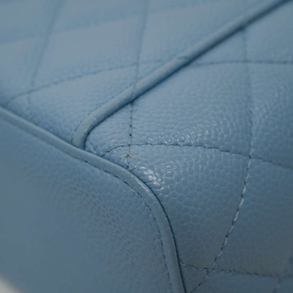 CHANEL-VANITY-MINI-BLUE-CAVIAR-7484 corner4.jpg