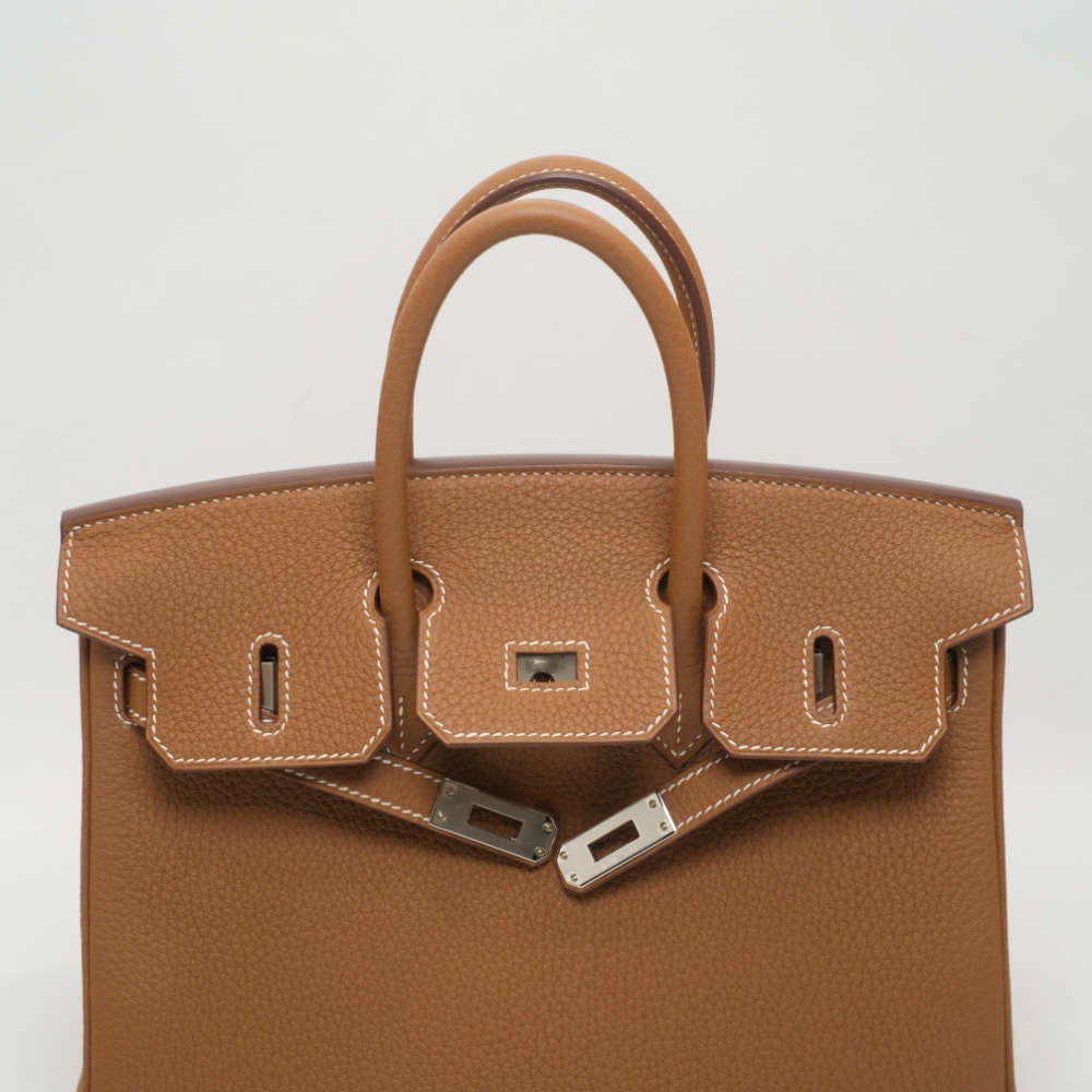 HERMES-BIRKIN-25-GOLD-TOGO-7483 flap.jpg