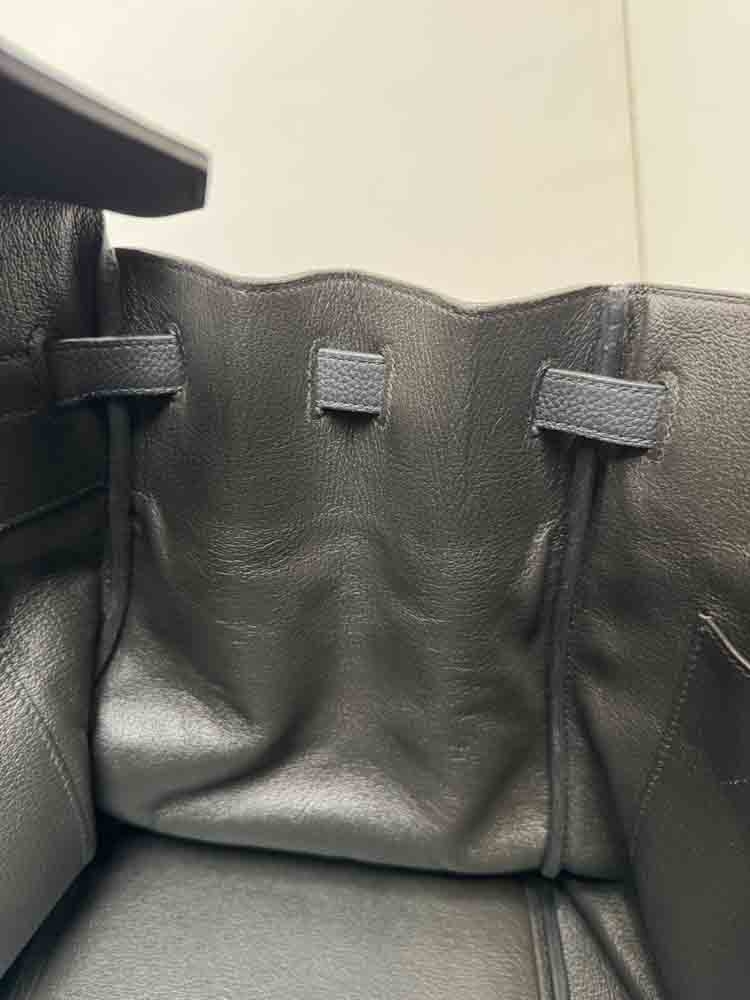 HERMES-BIRKIN-40-BLACK-TOGO-Photo 15-7-25, 10 38 01 AM.jpg