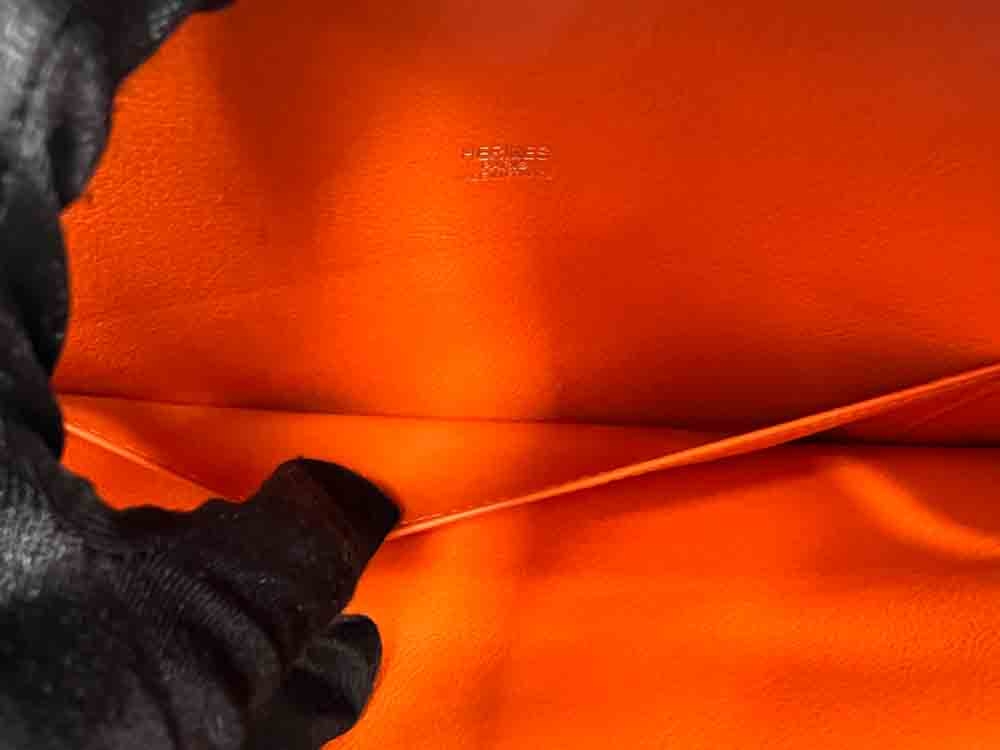HERMES-KELLYLONGUE-LONGCLUTCH-ORANGE-EVERCOLOR-IMG_1169_jpg.jpg
