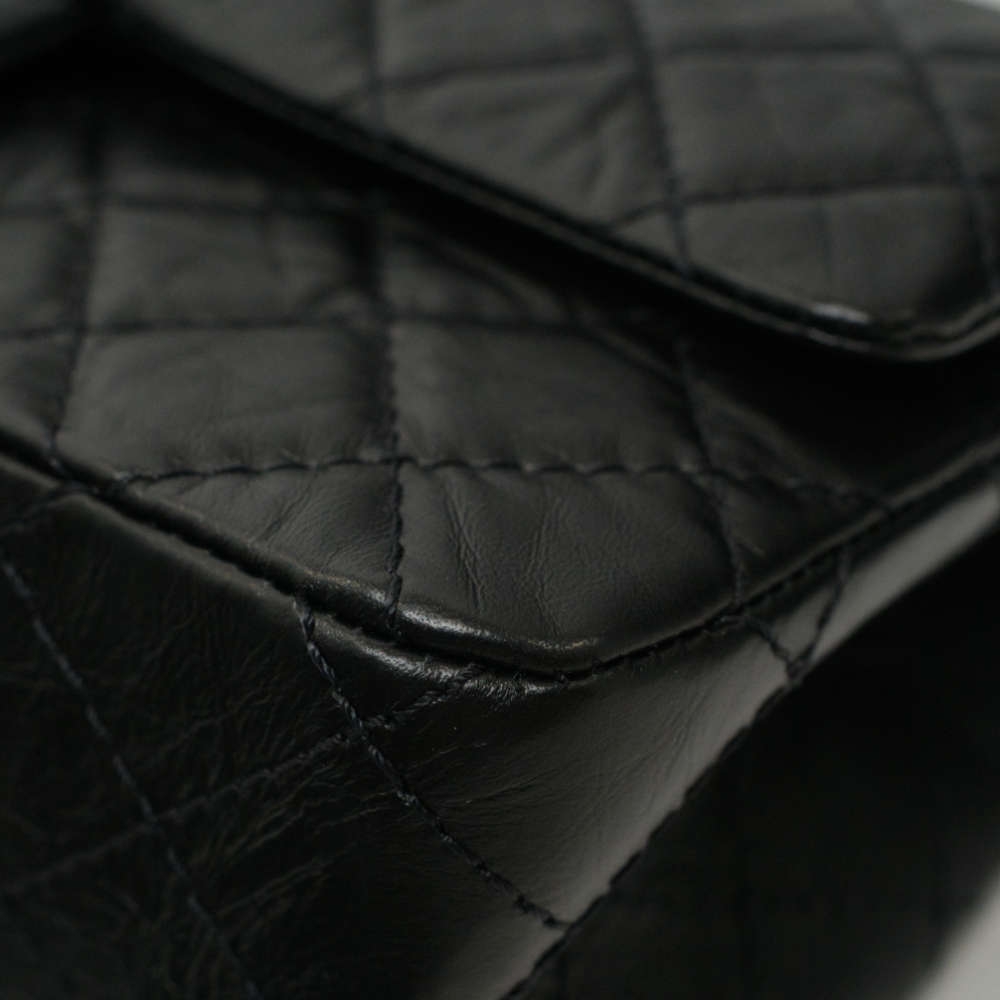CHANEL-2.55REISSUE225-25-BLACK-AGEDCALFSKIN-7519 corner2.jpg