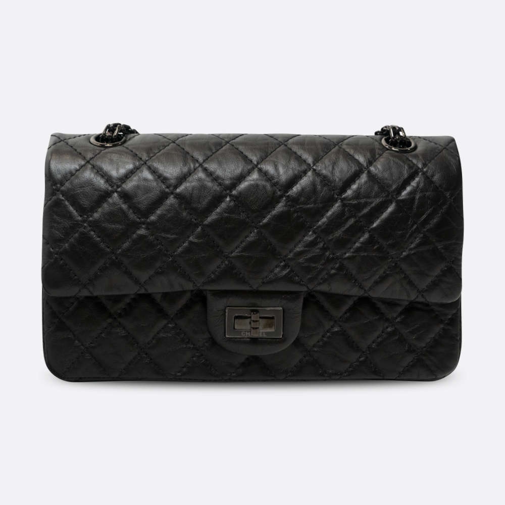 CHANEL-2.55REISSUE225-25-BLACK-AGEDCALFSKIN-7519 front.jpg