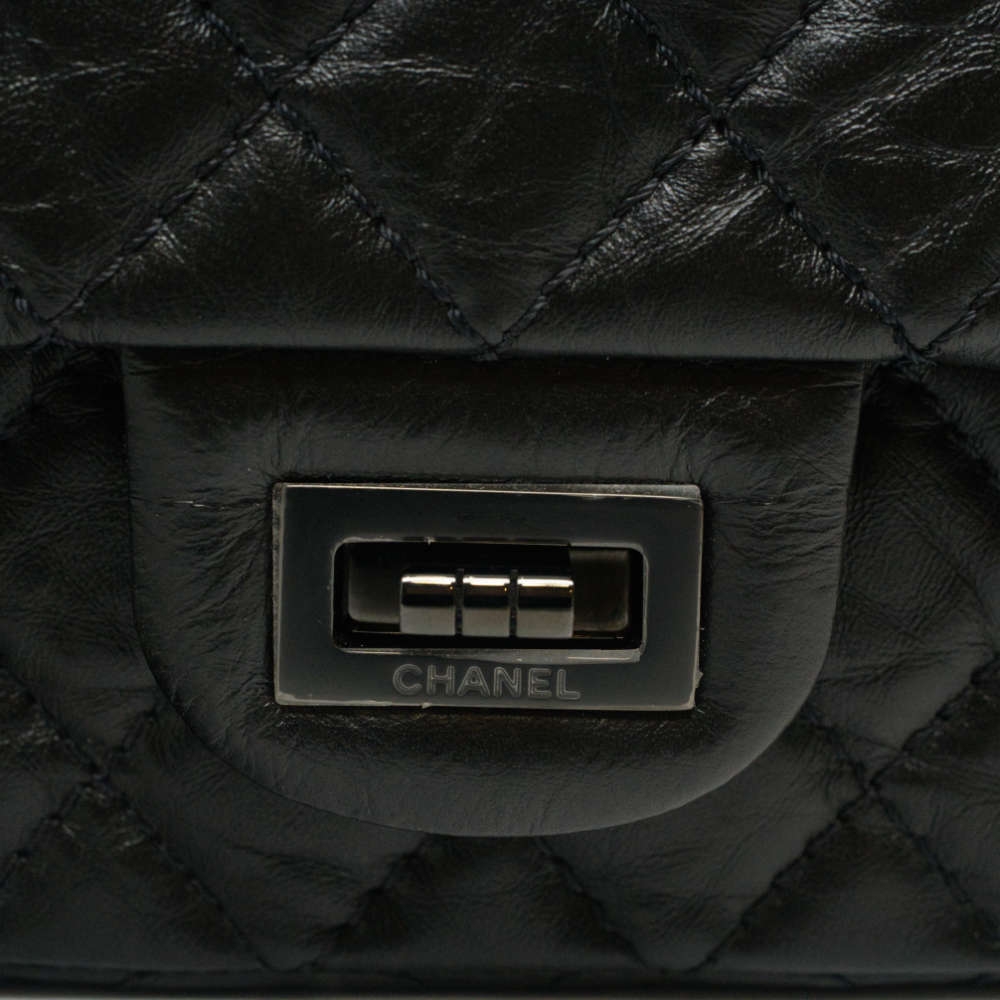 CHANEL-2.55REISSUE225-25-BLACK-AGEDCALFSKIN-7519 hw2.jpg