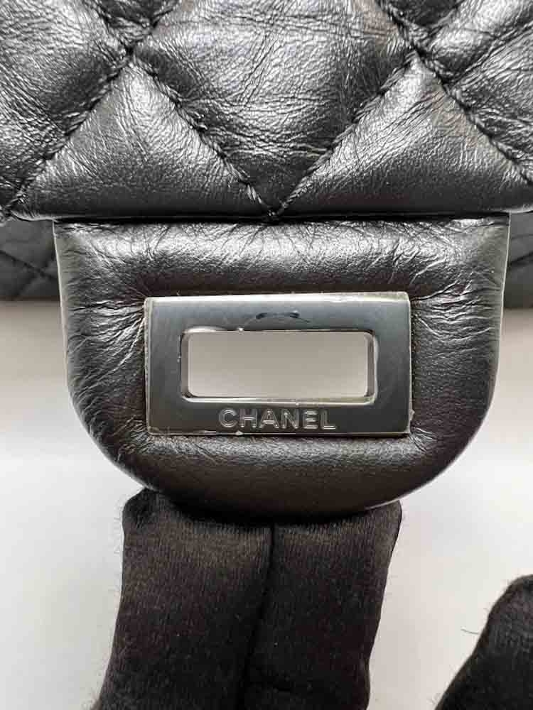 CHANEL-2.55REISSUE225-25-BLACK-AGEDCALFSKIN-IMG_2685.jpg