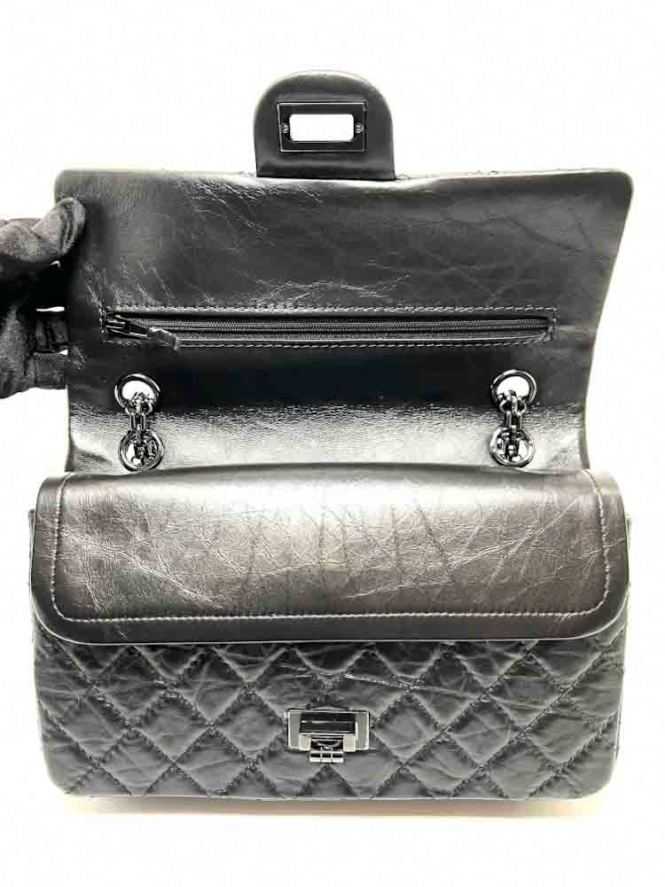 CHANEL-2.55REISSUE225-25-BLACK-AGEDCALFSKIN-IMG_2688_jpg.jpg
