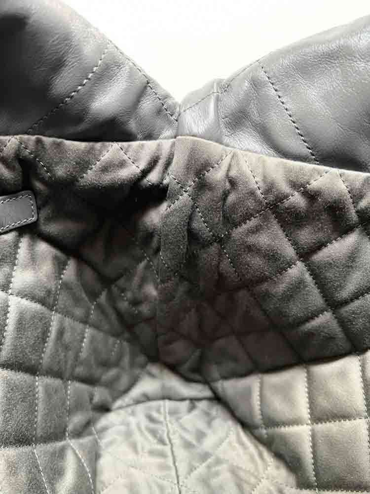 CHANEL-CHANEL22-SMALL-GRAY-LAMBSKIN-IMG_2431_jpg.jpg