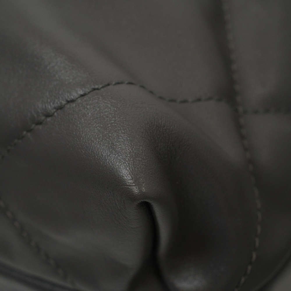 CHANEL-CHANEL22-SMALL-GRAY-SHINYCALFSKIN-7512 corner4.jpg