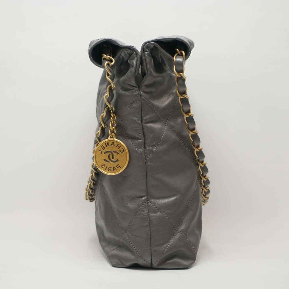 CHANEL-CHANEL22-SMALL-GRAY-SHINYCALFSKIN-7512 side.jpg