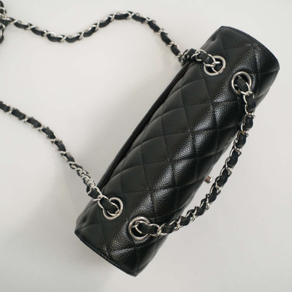 CHANEL-CLASSICHANDBAG-SMALL-BLACK-CAVIAR-7551 topdown.jpg