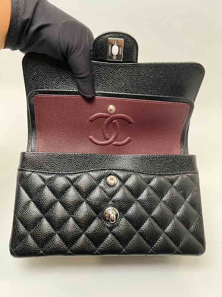 CHANEL-CLASSICHANDBAG-SMALL-BLACK-CAVIAR-IMG_4221.jpg