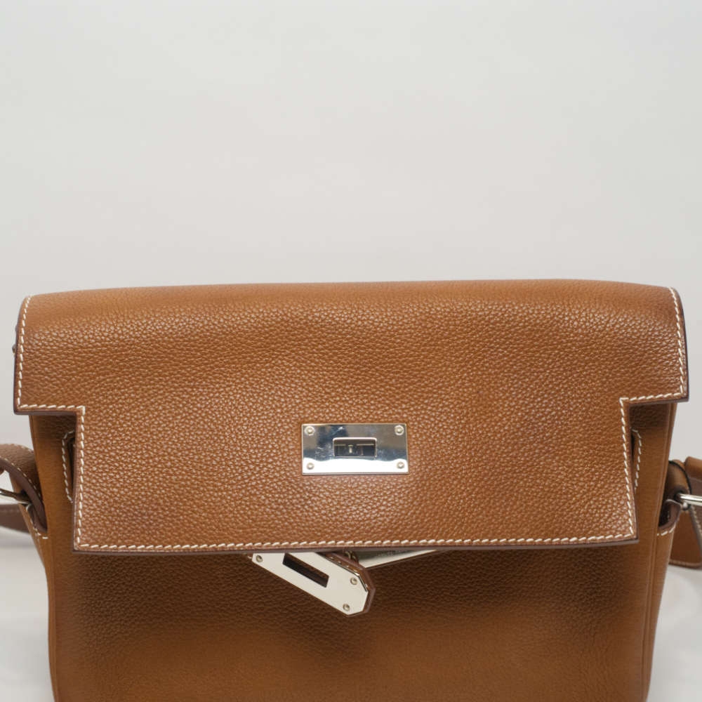 HERMES-KELLYMESSENGER-PM-FAUVE-BARENIAFAUBOURG-7492 flap.jpg