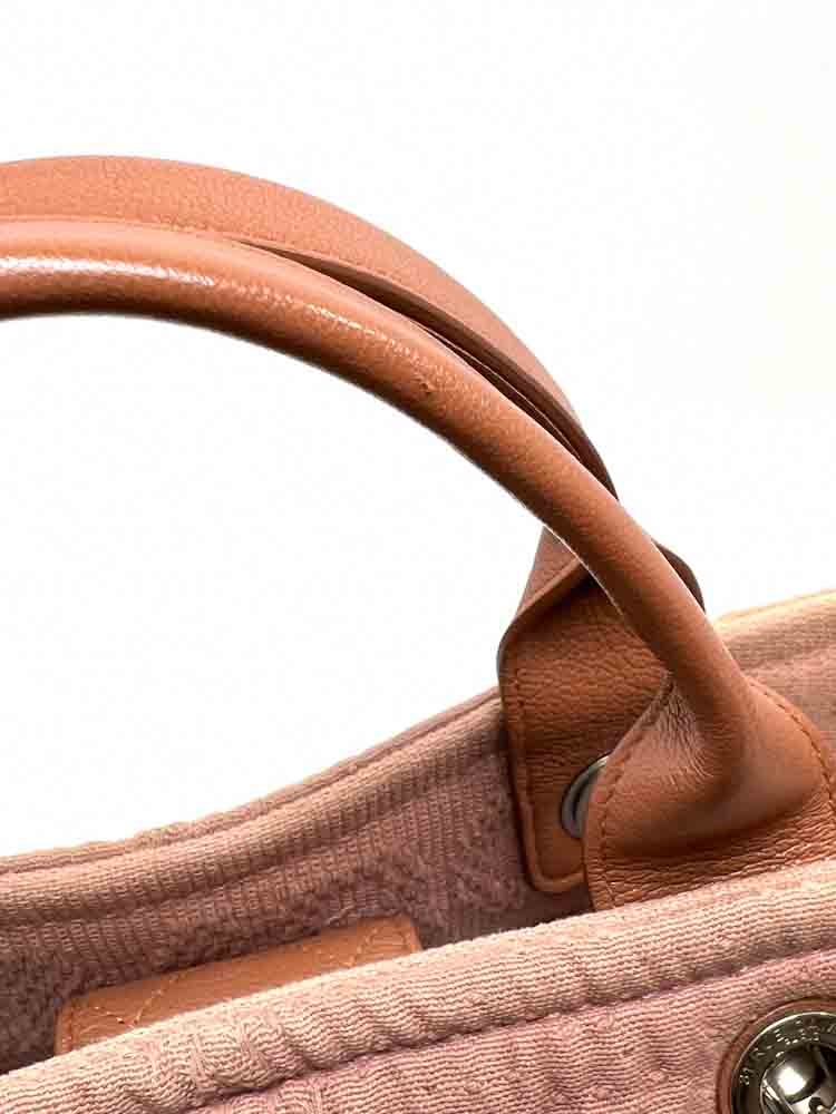 CHANEL-DEAUVILLE-MEDIUM-PINK-FABRIC-IMG_5032_jpg.jpg