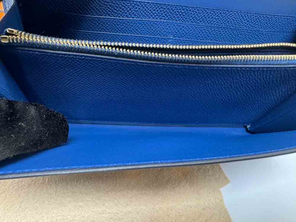 HERMES-CONSTANCETOGOWALLET-BLEUTIE-EPSOM-Photo 7-9-25, 5 55 44 PM.jpg