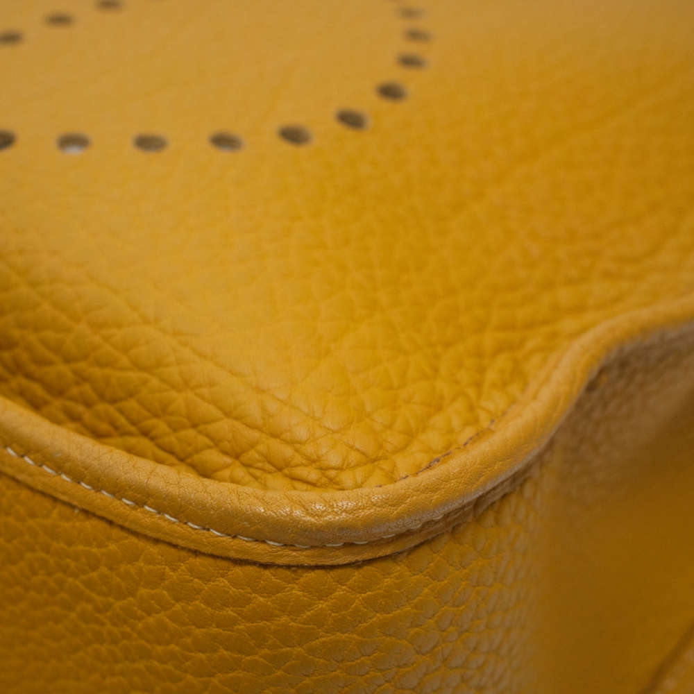 HERMES-EVELYNE-33-NATURAL-CLEMENCE-7618 corner2.jpg