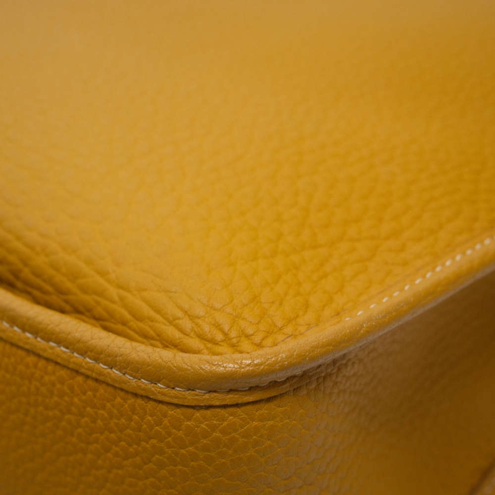 HERMES-EVELYNE-33-NATURAL-CLEMENCE-7618 corner4.jpg