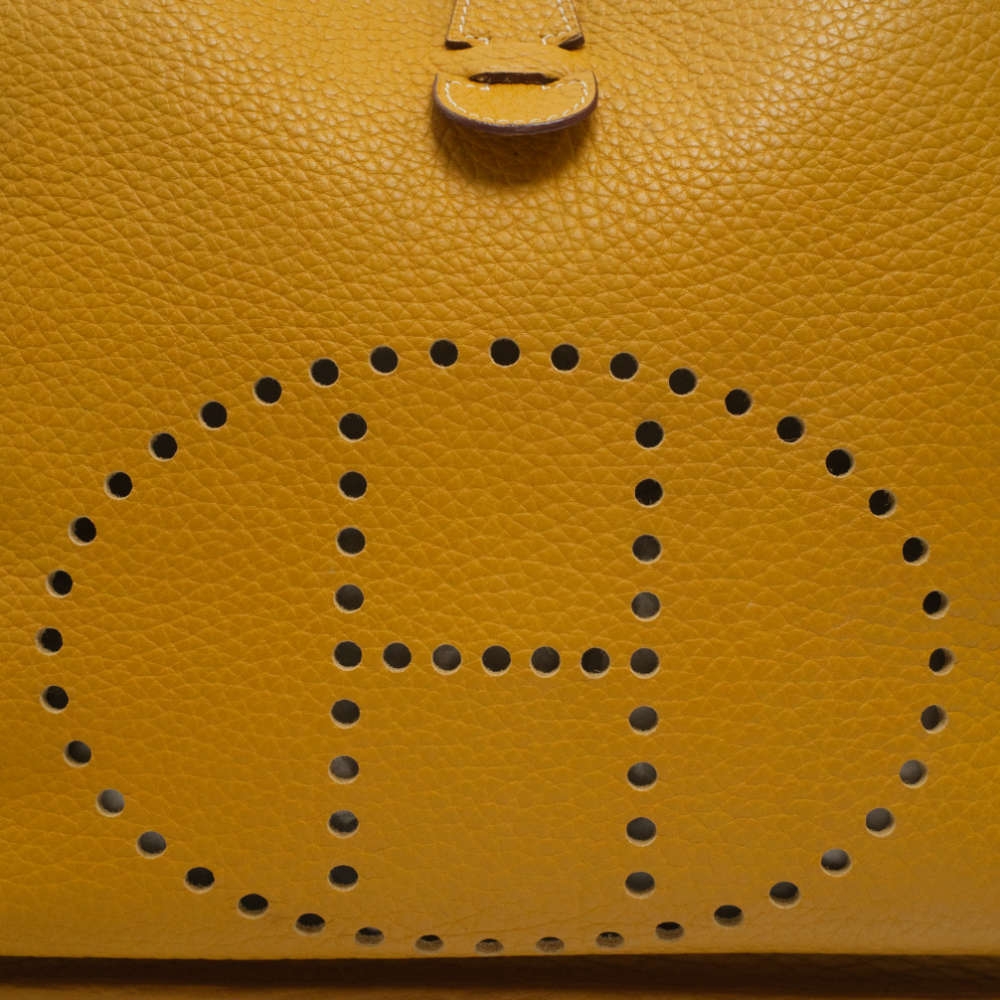 HERMES-EVELYNE-33-NATURAL-CLEMENCE-7618 logo.jpg