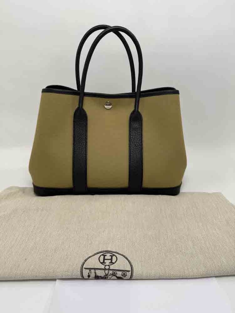 HERMES-GARDENPARTY-30-POUSSIERE-CANVAS,NEGONDA-Photo 13-9-25, 6 53 29 PM.jpg