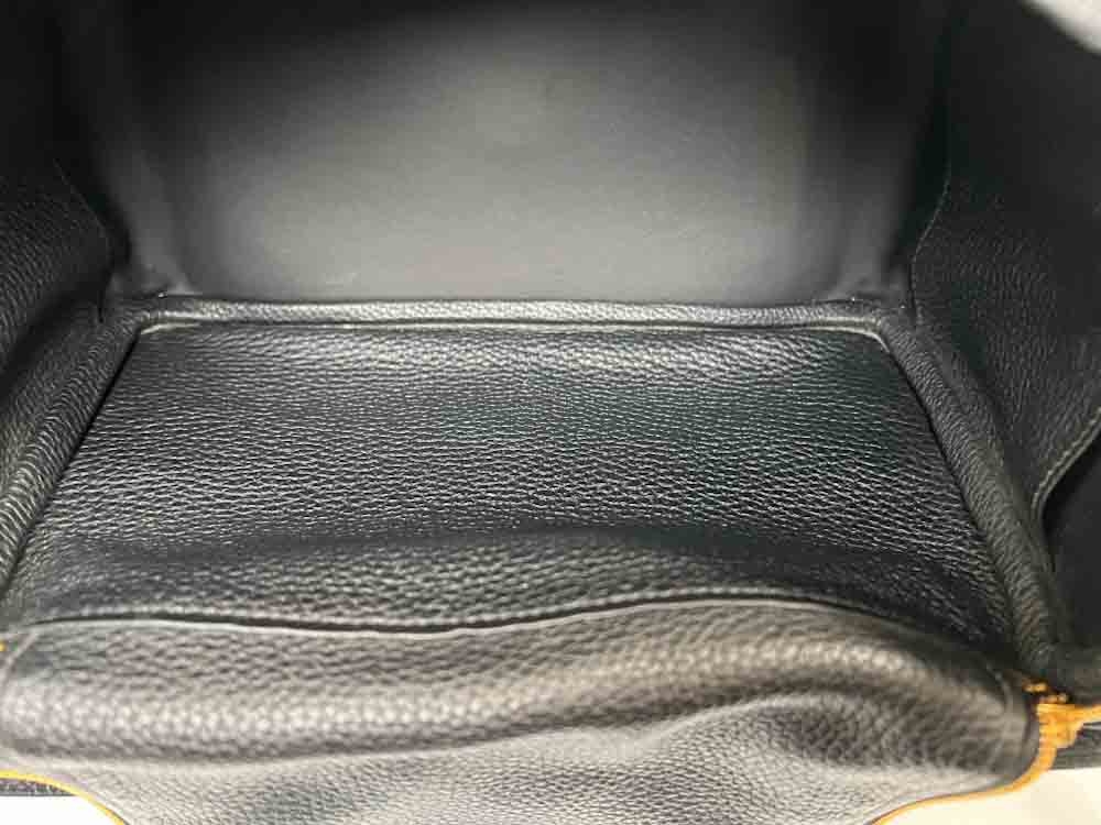 HERMES-LINDY-26-BLACK-CLEMENCE-IMG_4590.jpg