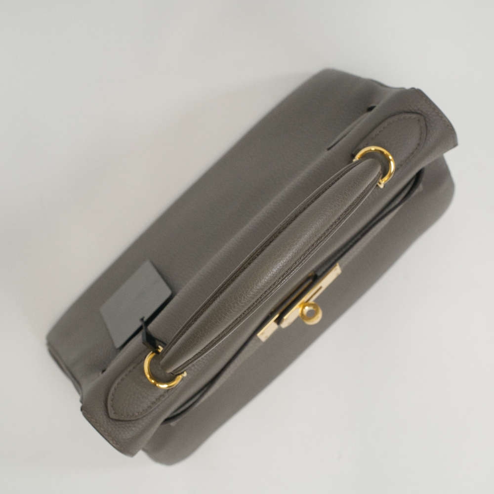 HERMES-KELLYRETOURNE-28-ETAIN-TOGO-7621 topdown.jpg