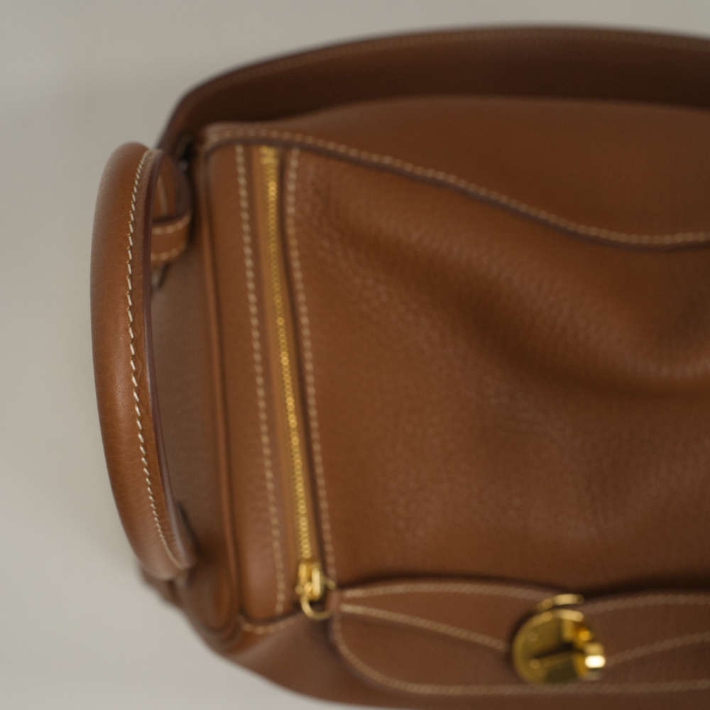 HERMES-LINDY-26-GOLD-CLEMENCE-7707 handle.jpg