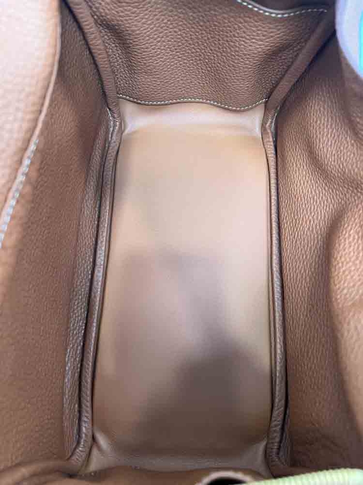 HERMES-LINDY-26-GOLD-CLEMENCE-IMG_9685.jpg
