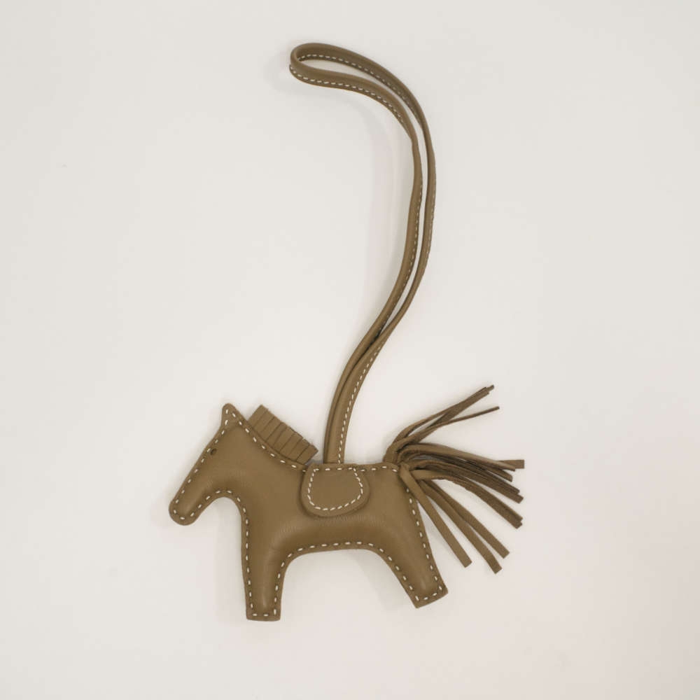 HERMES-RODEO-PM-ETOUPE-MILO-7682 back.jpg