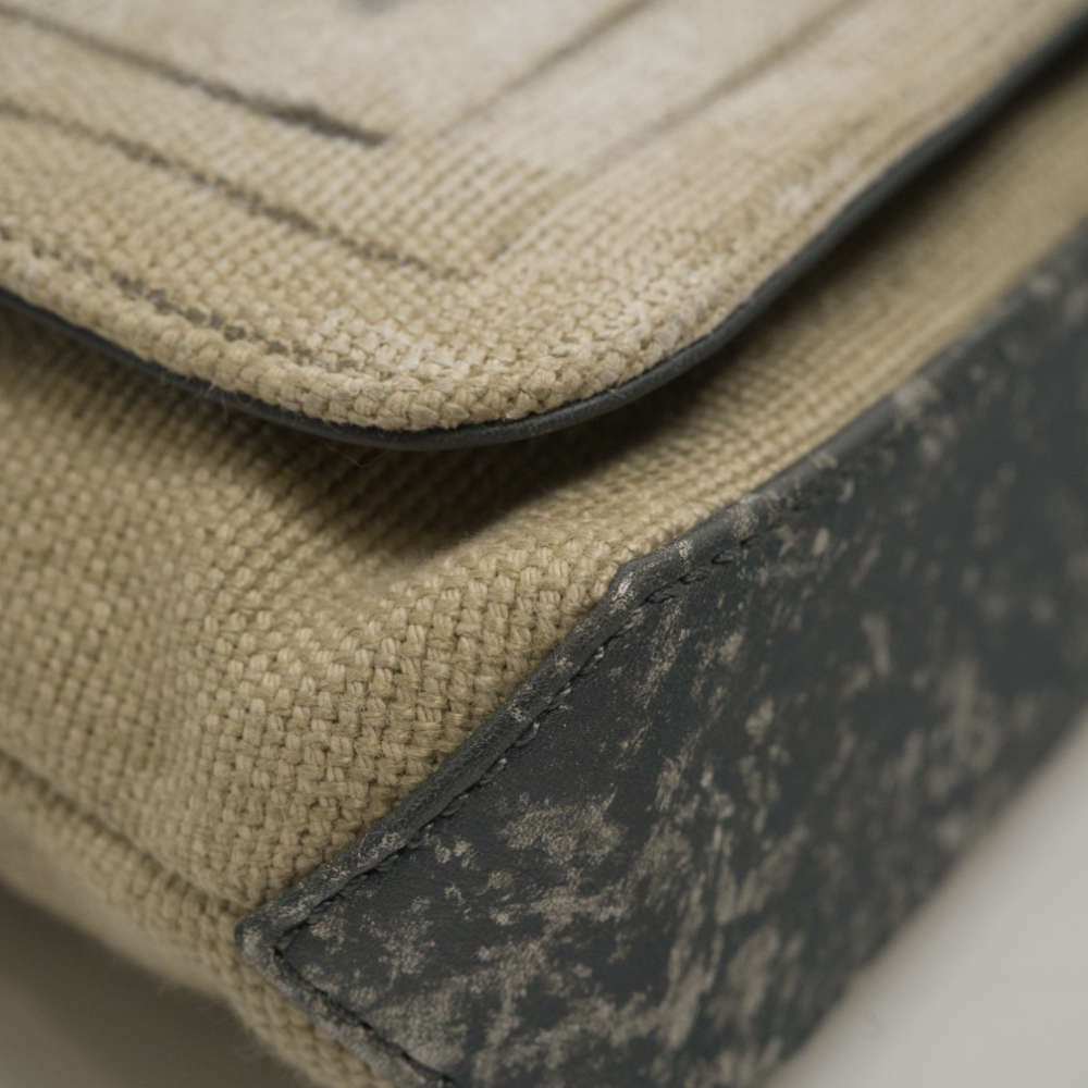 CHANEL-BOYCHANEL-MEDIUM-MULTICOLOR-FABRIC-7796 corner1.jpg