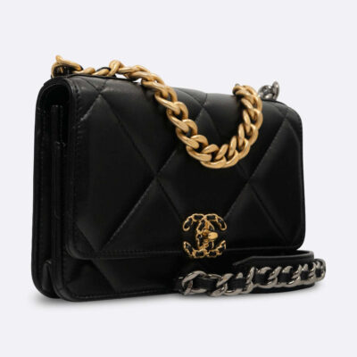 CHANEL CHANEL 19 WOC BLACK SHINY CALFSKIN
